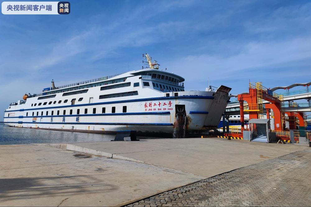 臺(tái)風(fēng)影響下的海南高鐵動(dòng)態(tài)與小巷特色小店探索