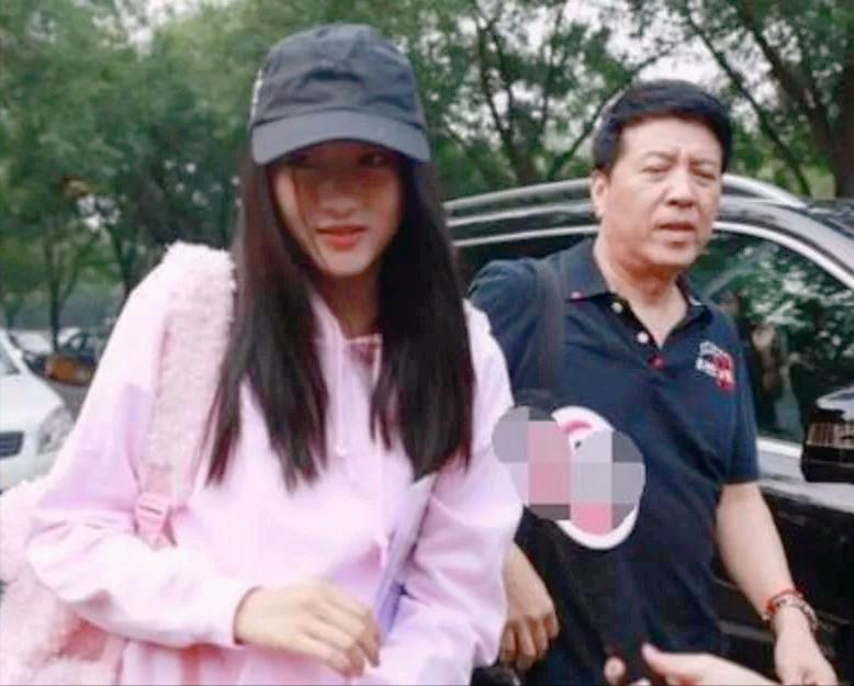 目前住家保姆價格,??揭秘熱門話題目前住家保姆價格大揭秘??