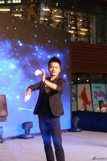 最新舞臺魔術表演,最新舞臺魔術表演的高科技產(chǎn)品介紹