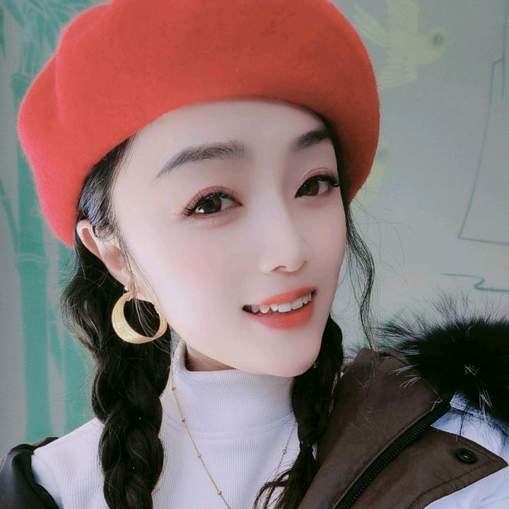 雪兒頭像新款，時(shí)尚潮流與個(gè)性化表達(dá)的完美結(jié)合