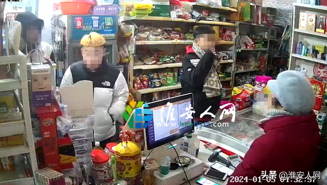 小商店煙架最新圖片，展示變化、學(xué)習(xí)與自信的力量